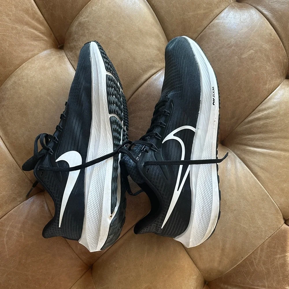 Nike Air Zoom Pegasus 39 Women's Sneakers - Picture 3 of 5